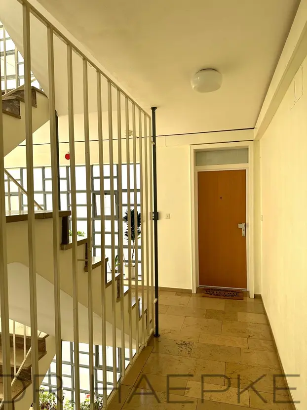 b2cf3023-cb82-4b49-b157-d19cd0f2c081-1809026275