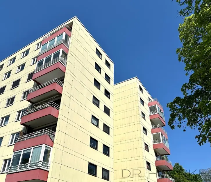 f3cb6965-e50b-4993-a864-8df3a1acdd80-1809026283