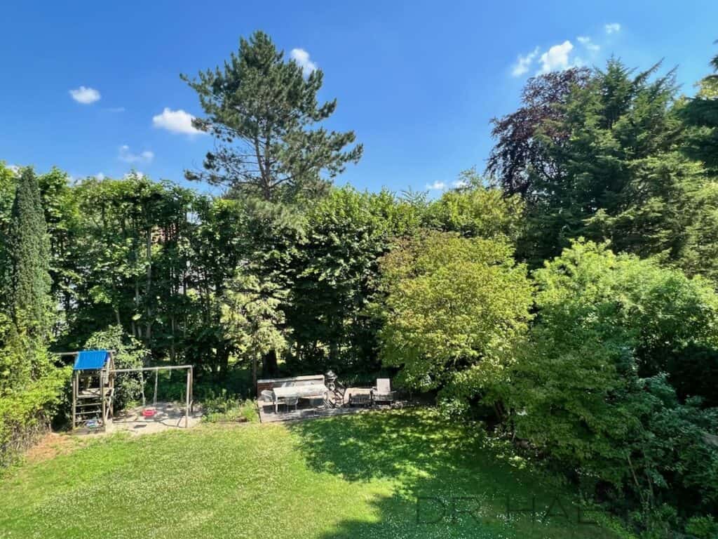 2ee4d0db-9ad8-41c8-8e28-c943c6f46902