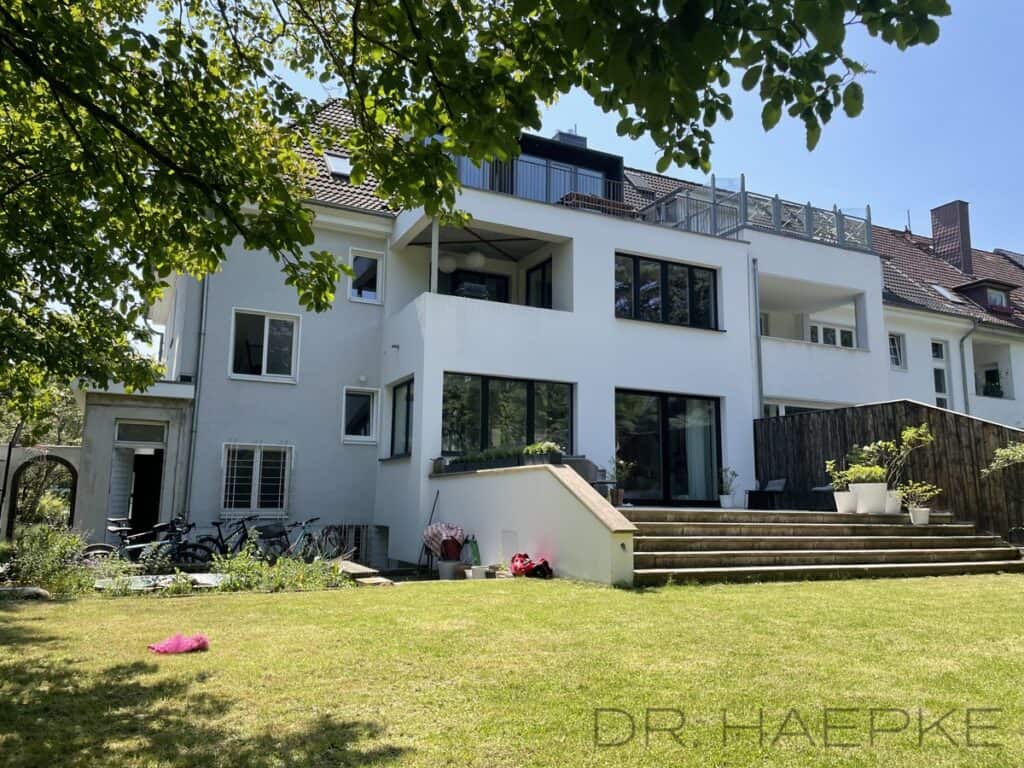 b3f48dfb-8db1-4a9b-87f7-edcd5ed7be5d