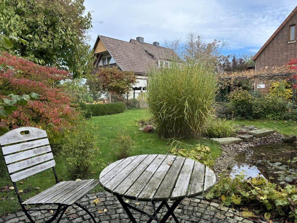 1ff205fb-0383-4971-9aff-498b08d97e7c