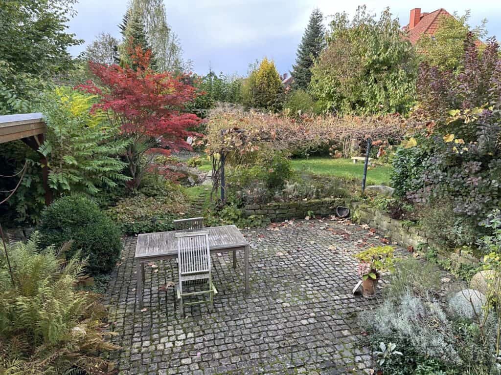 a133e6b0-fbed-4bde-8949-dd1592f6f424