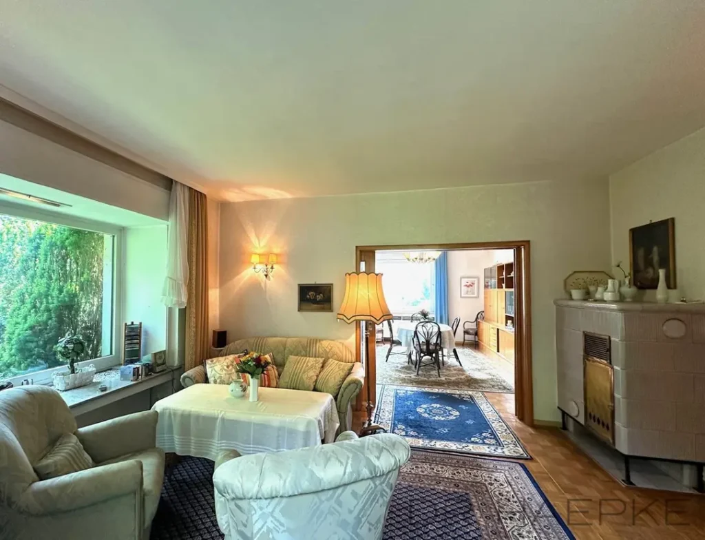 87dd5b5c-7ca2-4c3a-bc2e-981ec9b8c1c6-1820901114