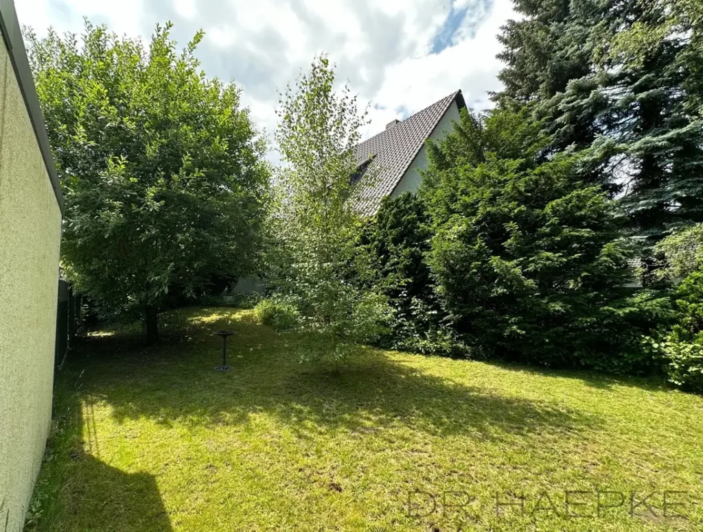 abc5afa7-d8c6-4569-bfb1-e411880b938e-1820901324