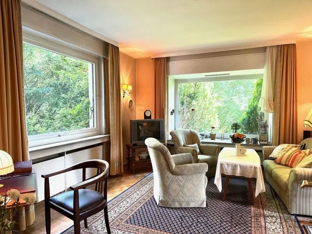 e2ad13b4-ae9a-4daa-94bb-748ea133e2fc-1820901102