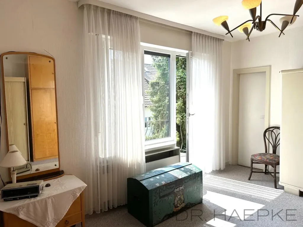 f1c58c32-5c8d-4f0b-9404-a85f9d59c954-1820901191